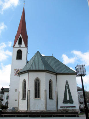 Pfarrkirche zum hl. Oswald in Seefeld (Foto: A. Prock)